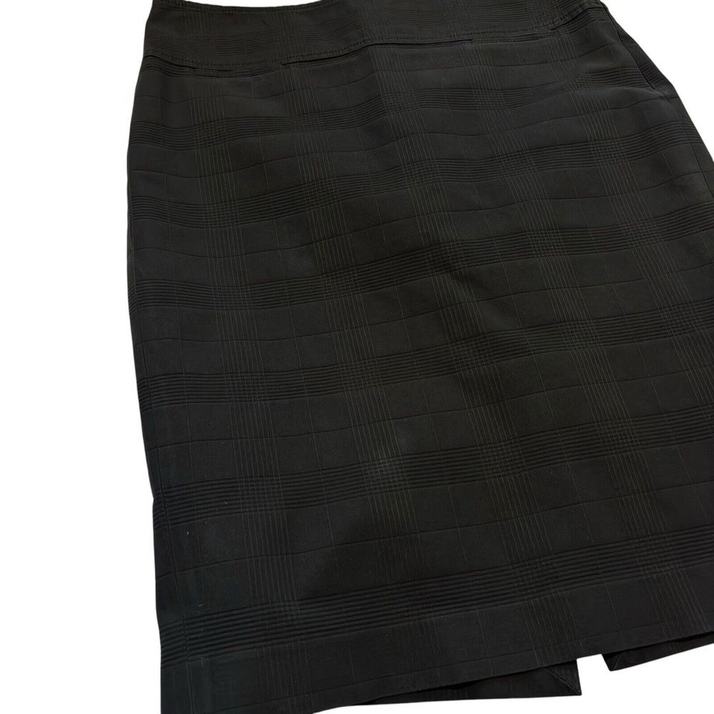 Burberry  Sz 10 Black Nova Check Classic Knee Length Pencil Skirt Coin Pockets‎ - Picture 3 of 10